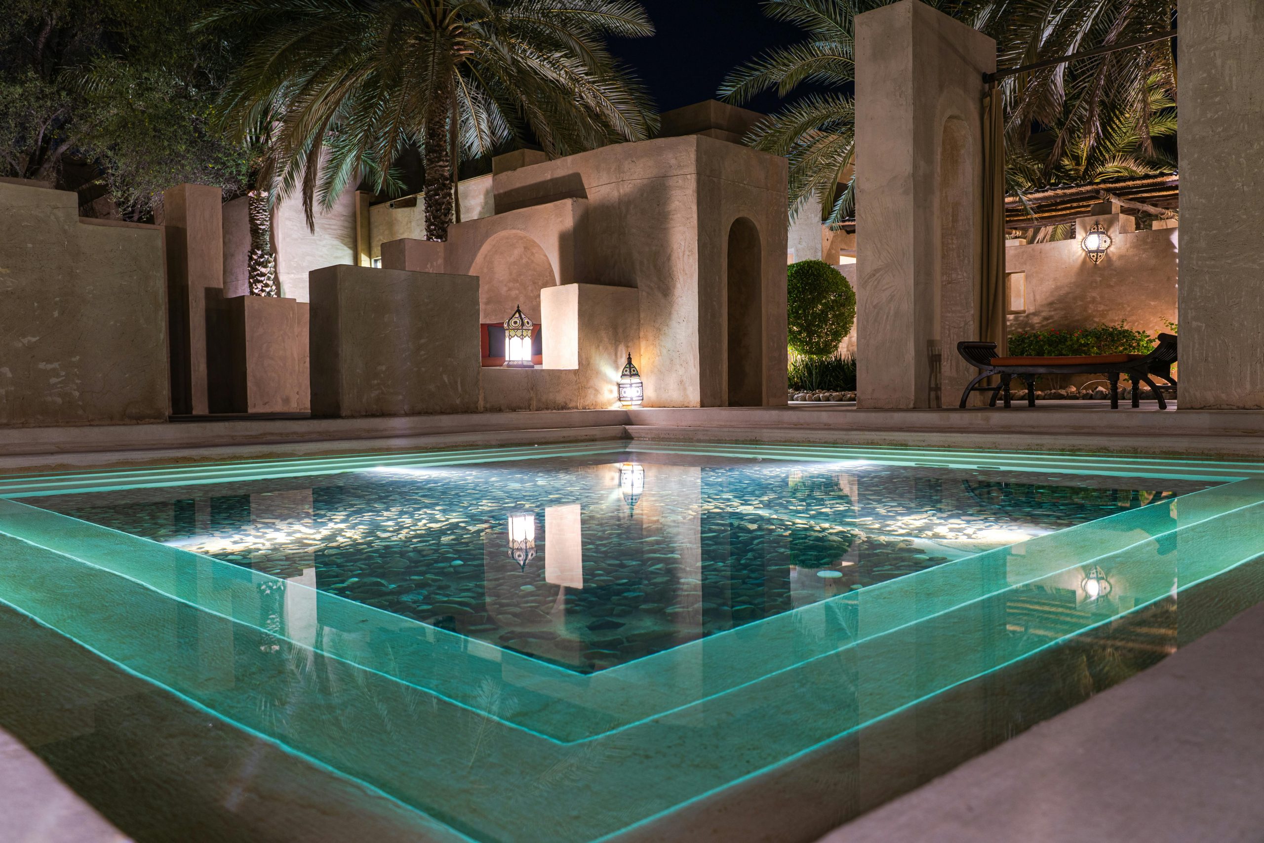 Pool & Outdoor